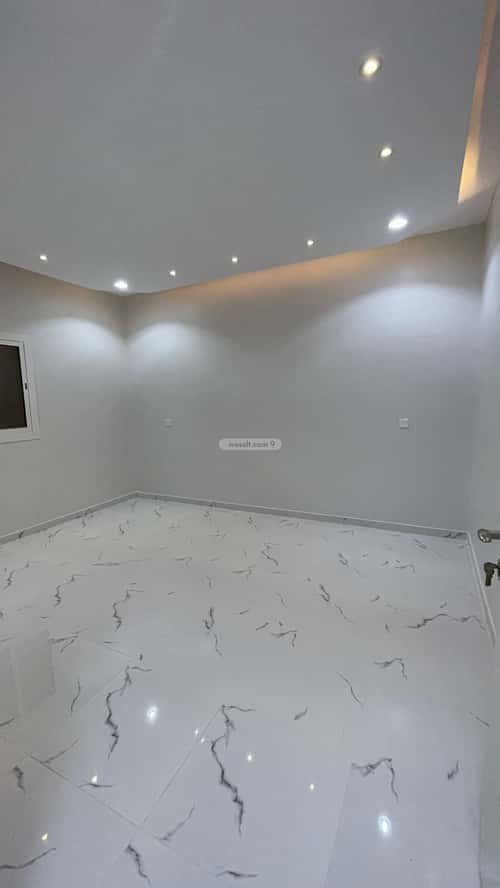 Floor 349 SQM with 5 bedrooms السلام، المدينة المنورة