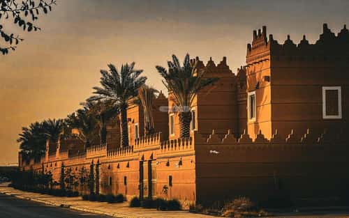 فيلا 200 متر مربع واجهة شرقية ب 4 غرف حطين، شمال الرياض، الرياض