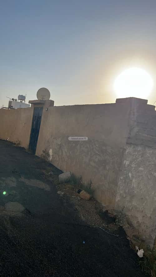 Land 718 SQM Facing North West on 15m Width Street District Nakheb, Alttayif