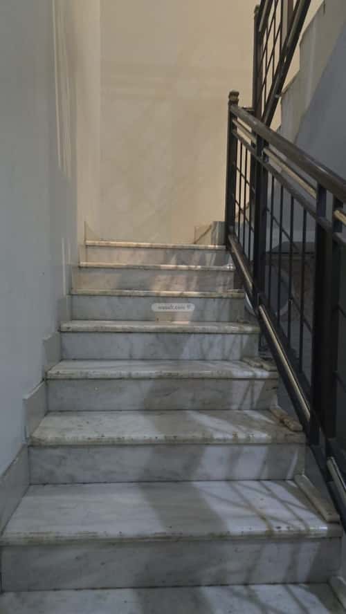 Apartment with 5 Bedrooms Bader, South Riyadh, Riyadh