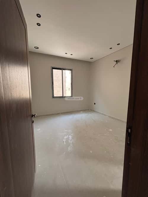 فيلا 210.5 متر مربع جنوبية شرقية على شارع 24م ضاحية الملك فهد، الدمام