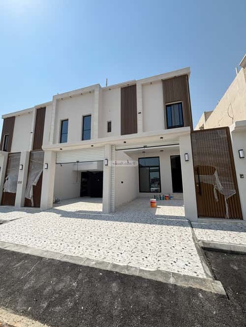 فيلا 210.5 متر مربع جنوبية شرقية على شارع 24م ضاحية الملك فهد، الدمام