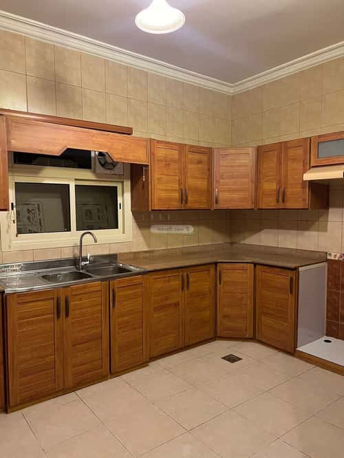 Floor with 5 Bedrooms Al-Yasmeen, North Riyadh, Riyadh