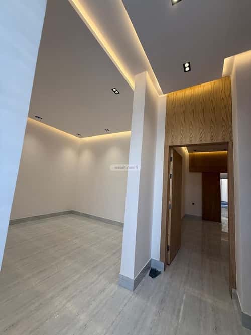 فيلا 250 متر مربع شرقية على شارع 15م بدر، جنوب الرياض، الرياض