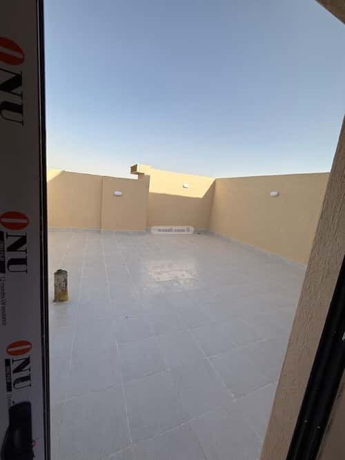 فيلا 250 متر مربع شرقية على شارع 15م بدر، جنوب الرياض، الرياض