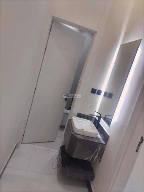 Floor 156 SQM with 5 bedrooms الوسام، شرق الرياض، الرياض