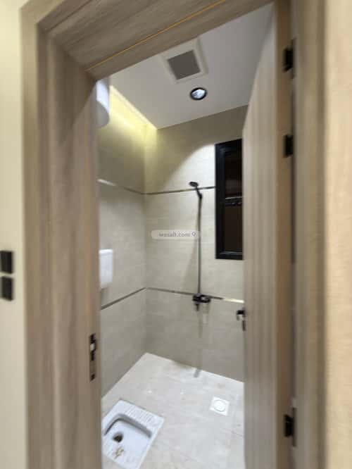 شقة ب 6 غرف المعلاة، أحد رفيدة