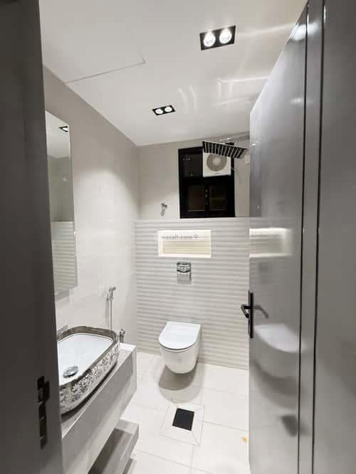 شقة ب 6 غرف المعارض، خميس مشيط