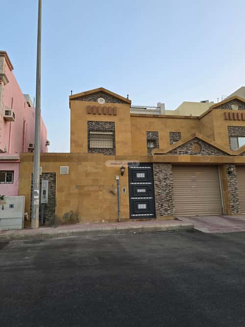 فيلا 300 متر مربع شمالية على شارع 15م الأصالة، شمال جدة، جدة