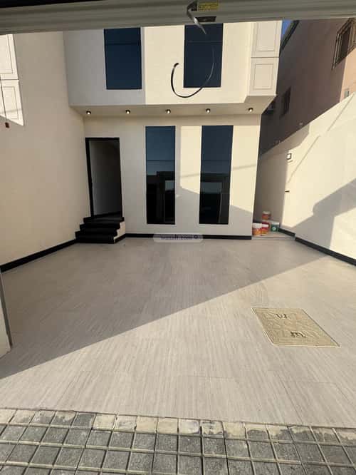 شقة ب 5 غرف ال بريد، أحد رفيدة