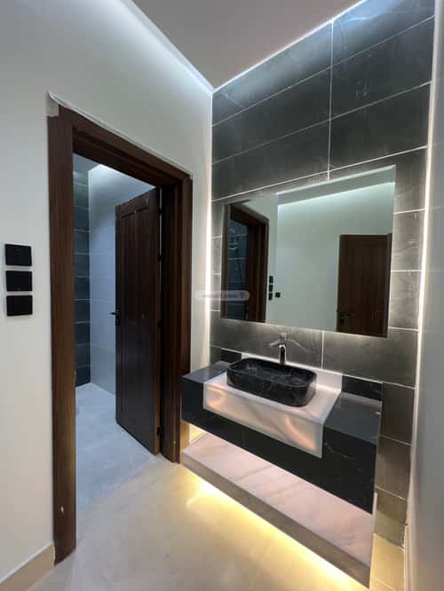 4 bedroom apartment in Al Rawdah