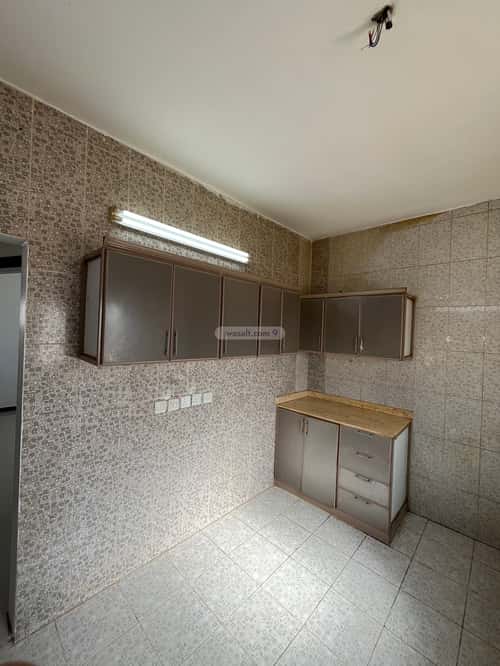 Apartment with 3 Bedrooms Middle Al-Uraija, West Riyadh, Riyadh