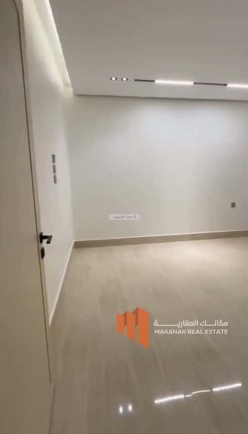 شقة بغرفة الحمراء، الخبر