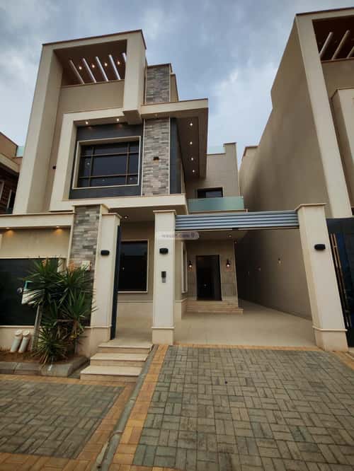 Villa 250 SQM Facing South on 25m Width Street The Honor, Khamis Mushait
