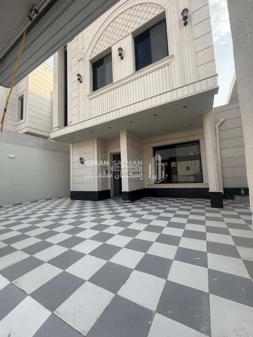 Villa 352.8 SQM Facing South on 15m Width Street Al Rahbah, Alttayif