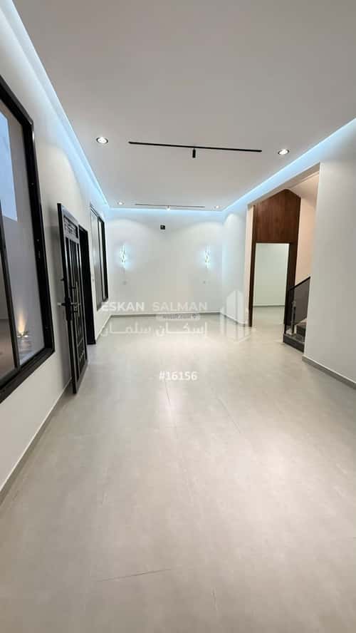 فيلا 310.5 متر مربع شمالية شرقية على شارع 15م العزيزية، جنوب الرياض، الرياض