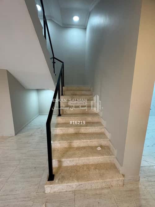 Villa 352.67 SQM Facing South on 15m Width Street Ar Rawdah, Abu Arish - 'Abu Earish