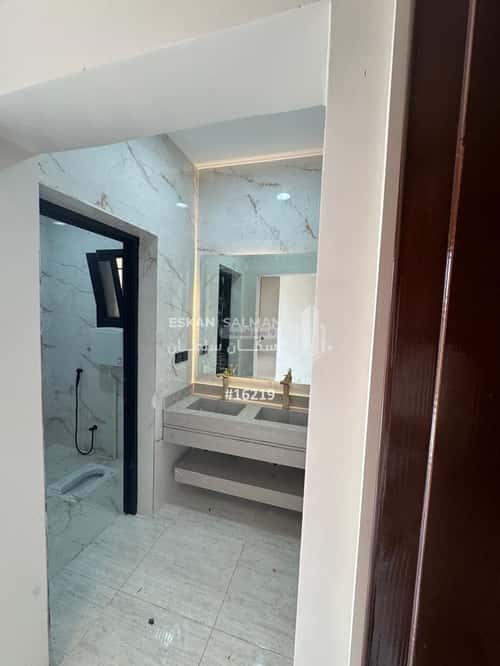 فيلا 352.67 متر مربع جنوبية على شارع 15م الروضة، أبو عريش - أبو عريش