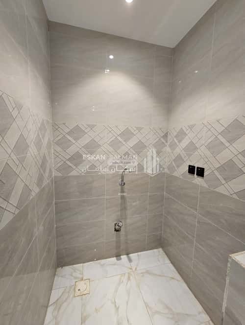 فيلا 318.03 متر مربع شمالية على شارع 15م السويس 1، جازان