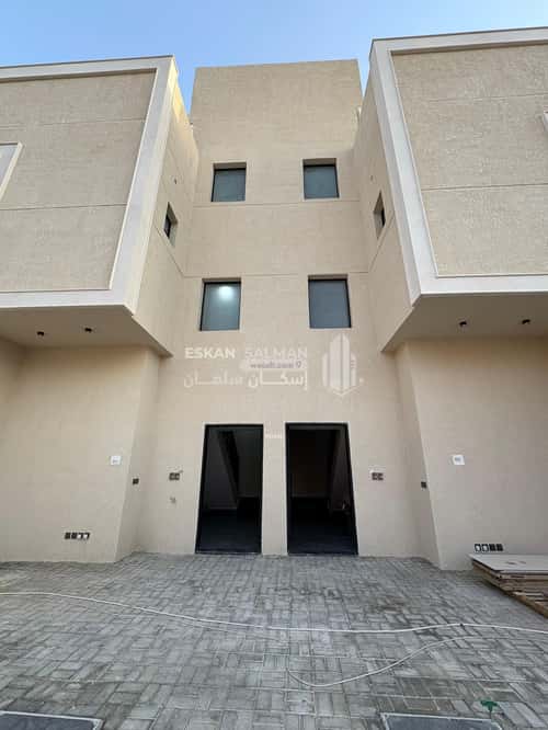 Apartment with 5 Bedrooms Al-Awaly, West Riyadh, Riyadh