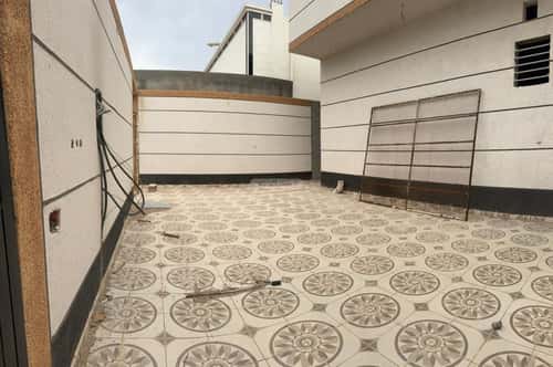 Floor 550 SQM with 3 Bedrooms Hadaa Abu Sadr, Madinah