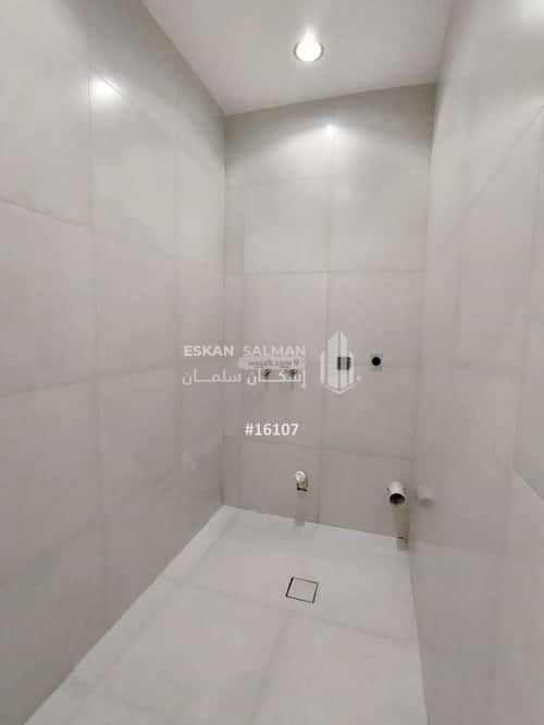 Apartment with 6 Bedrooms Al Aziziyah - Al Jubail, Jubail