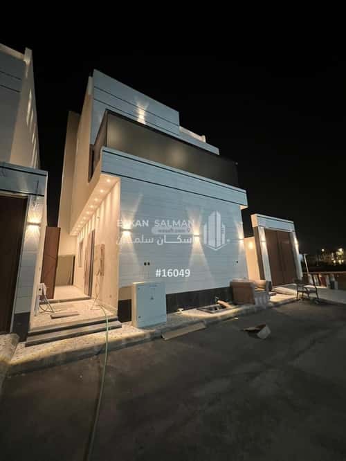 9 bedroom villa in Al Rimal