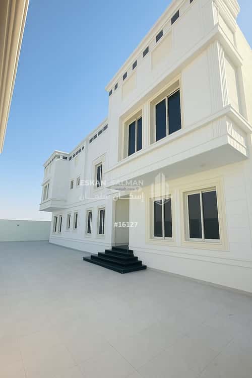 فيلا 418.08 متر مربع غربية على شارع 30م إشبيلية، الجبيل