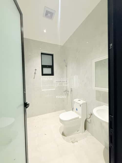 فيلا 323.86 متر مربع جنوبية على شارع 20م الشعلة، الدمام