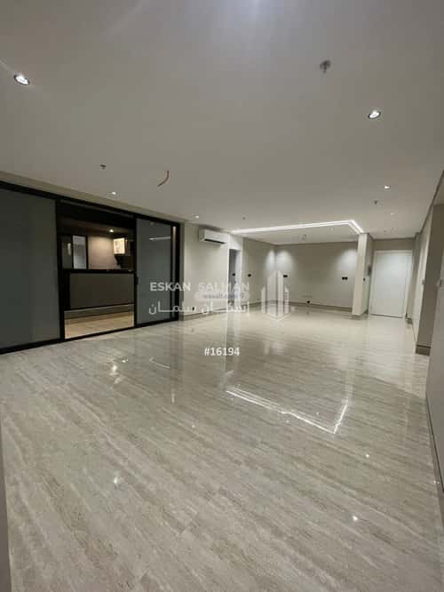 Apartment with 6 Bedrooms King Fahad Dist, Aldammam