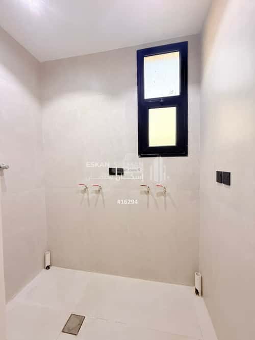 فيلا 411.51 متر مربع شرقية على شارع 15م هجر الخامس، الاحساء