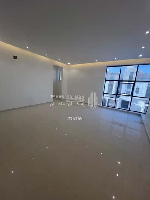 فيلا 270 متر مربع شرقية على شارع 15م المرجان، شرق الرياض، الرياض