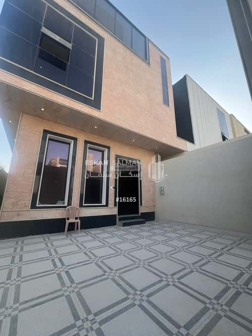 فيلا 270 متر مربع شرقية على شارع 15م المرجان، شرق الرياض، الرياض