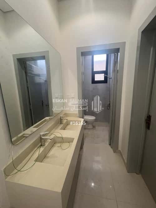 فيلا 270 متر مربع شرقية على شارع 15م المرجان، شرق الرياض، الرياض