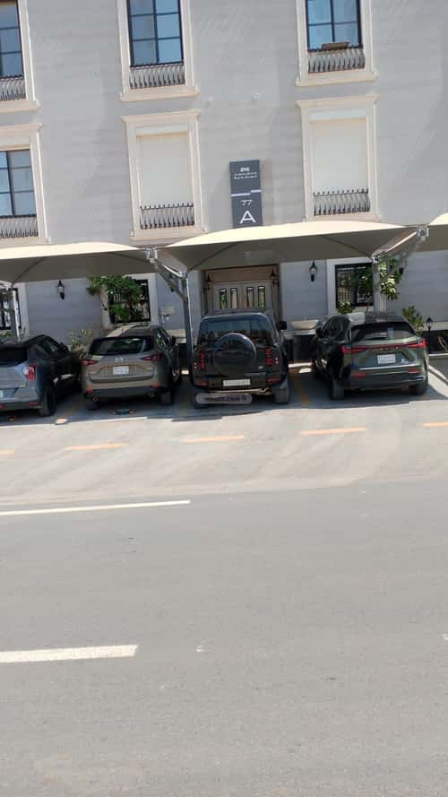 Apartment with 3 Bedrooms Al-Malqa, North Riyadh, Riyadh