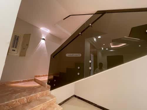 فيلا 390 متر مربع شمالية على شارع 10م الربوة، وسط الرياض، الرياض