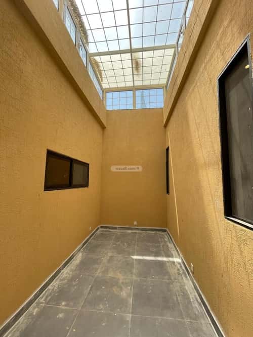 فيلا 390 متر مربع شمالية على شارع 10م الربوة، وسط الرياض، الرياض