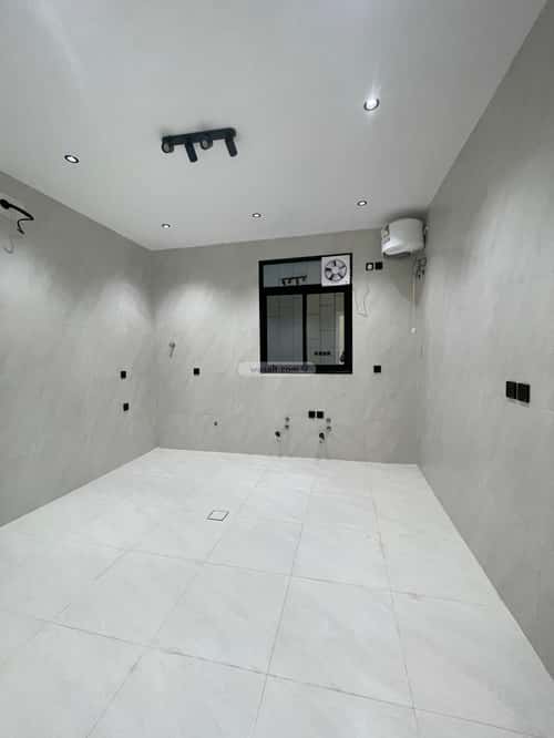 شقة ب 6 غرف ضمك، خميس مشيط