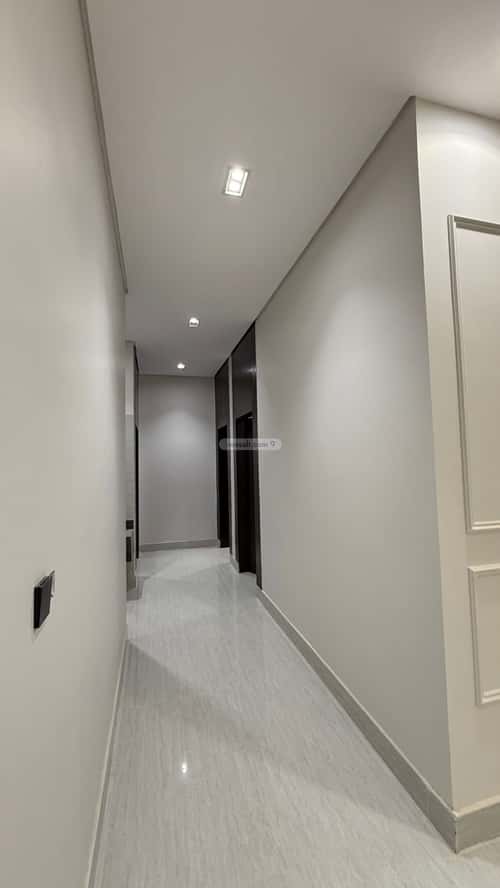 فيلا 9 غرف في الجنادرية