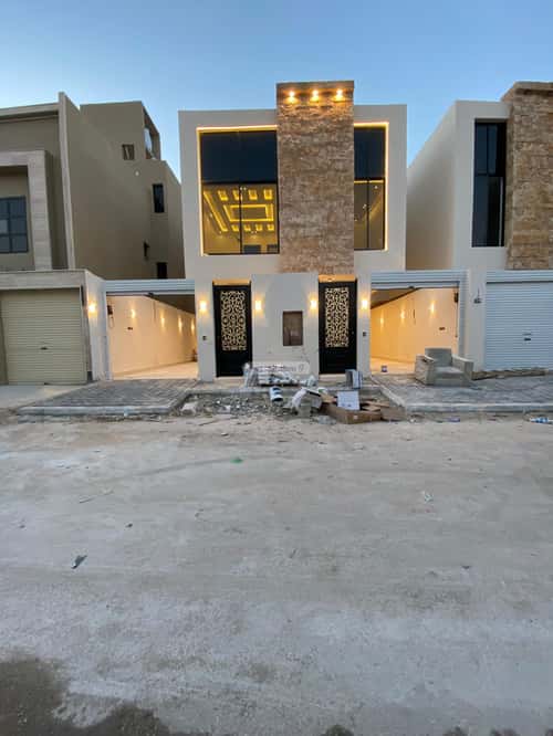 Floor 179.97 SQM with 4 Bedrooms Okaz, South Riyadh, Riyadh