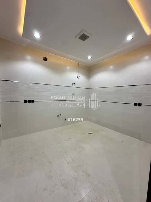Floor 156 SQM with 5 bedrooms بدر، جنوب الرياض، الرياض
