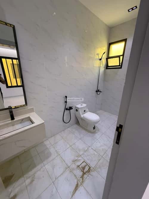 Apartment with 6 Bedrooms Al-Janadriyah, East Riyadh, Riyadh