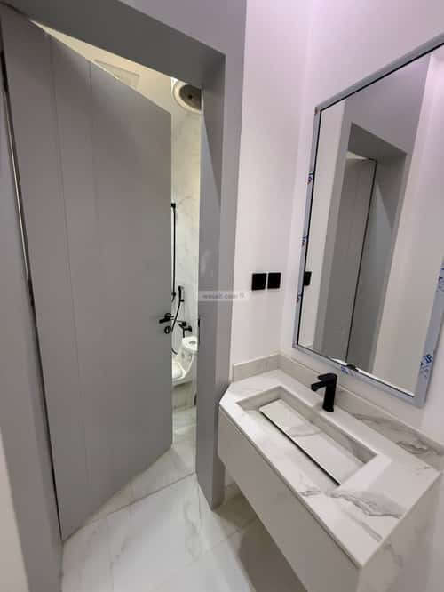 Apartment 225 SQM with 6 Bedrooms Al-Janadriyah, East Riyadh, Riyadh