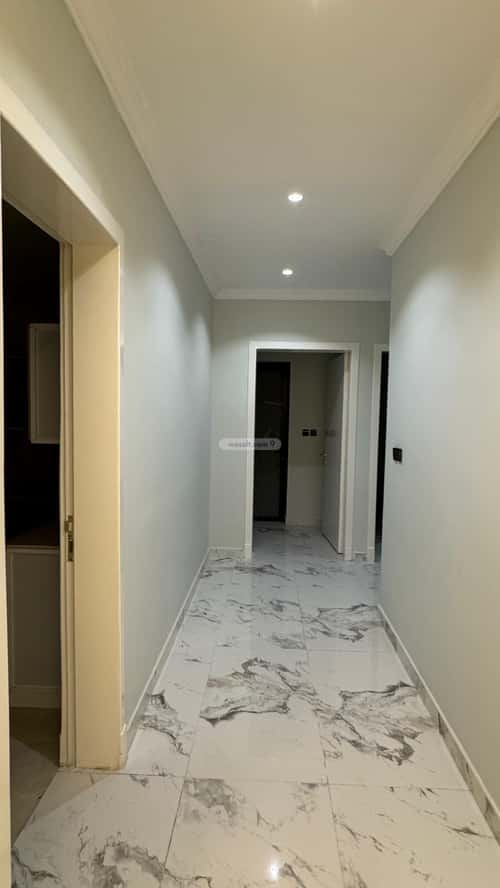 Apartment with 4 Bedrooms Al Seef, Aldammam