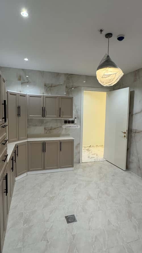 شقة ب 4 غرف السيف، الدمام