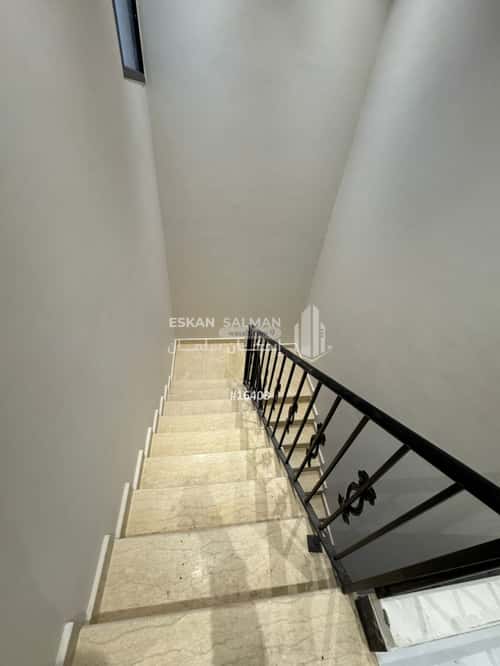 Apartment with 4 Bedrooms Al- Nadwah, East Riyadh, Riyadh