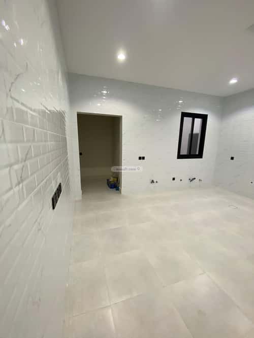 Semi-Furnished Villa 512 SQM Facing West Oqbaa, Al Jubaylah