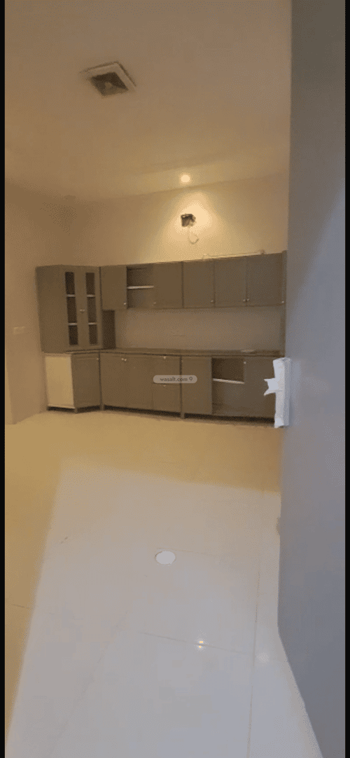 Villa 300 SQM Facing East with 6 Bedrooms Ar-Rimal, East Riyadh, Riyadh