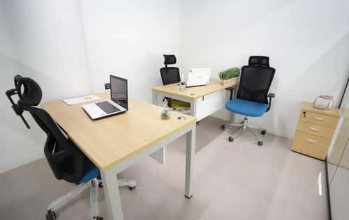 3000 sqm office in King Abdul Aziz