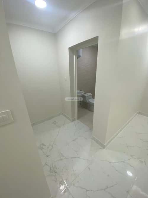 Apartment with 6 Bedrooms Al Shooalah, Aldammam